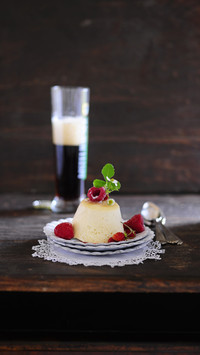 Teach you how to make three simple butter pudding 8