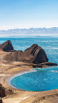 The sacred image gate of namtso lake in nagqu