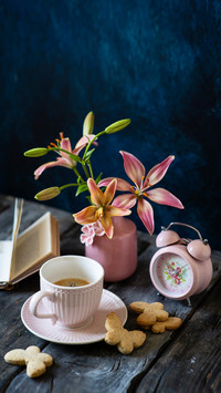 Romantic table floral art