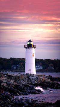 The Portsmouth Harbor Lighthouse at sunrise