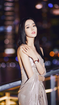 流量女星依旧努力