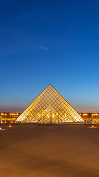 The most luxurious museum the louvre