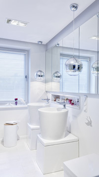 White 5 modern style decorating design