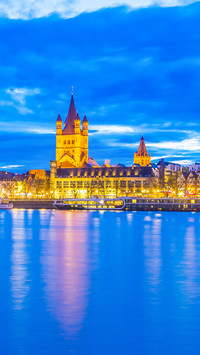Cologne cityscape at night in Germany
