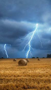暴雨天安全避险指南