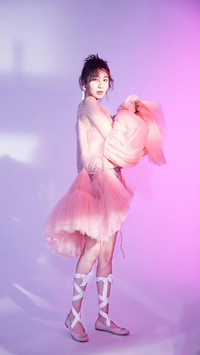 甜美可人的李菲儿