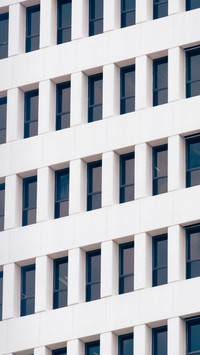 Abstract elements of modern mirrored architecture