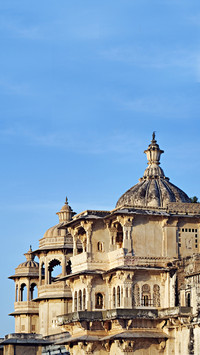 Dont show off your wealth when traveling to India 46