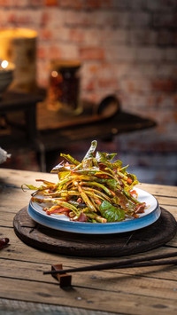 5 delicious foods loved by locals