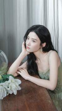 卢昱晓为屏摄郑重致歉