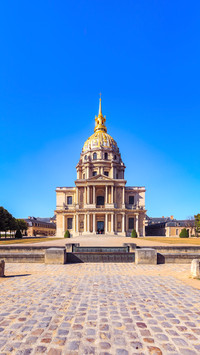 The first romantic city in France 72