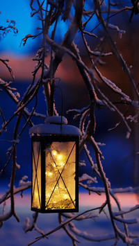 Nighttime candlelight