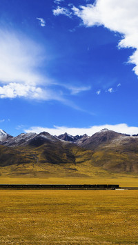 坐着火车去旅行