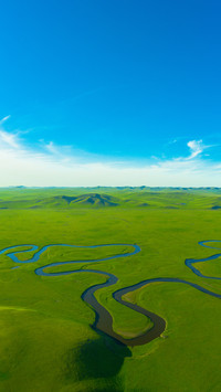 A thousand miles of green fields in the scroll 2