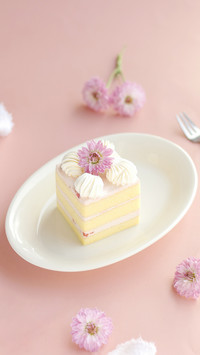 Pink Flowers And Cream Cake
