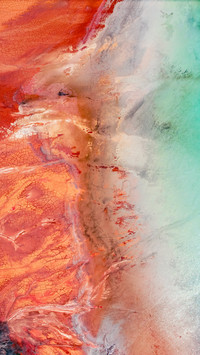 Cracks in the earth's surface reflect