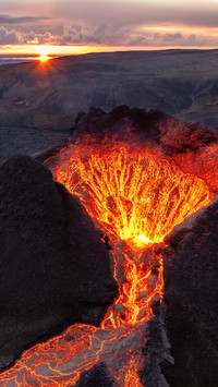Icelandvolcanoisabouttoerupt