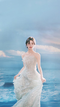“白天鹅”鞠婧祎