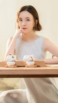 吕佳容 少女感十足