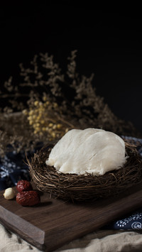 Nutritious food birds nest 83