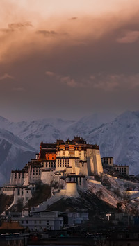 The dusk colors Potala Palace