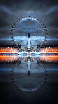 A ferris wheel in the dark night