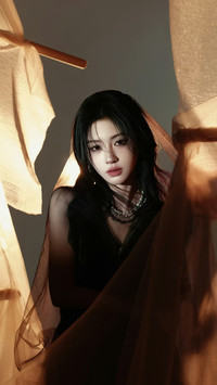 黑纱女王鞠婧祎