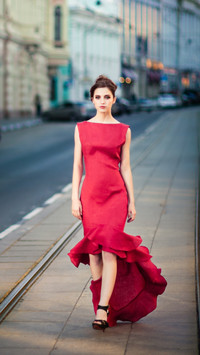 Elegant red dress 72