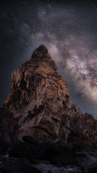 Dalian spring night Milky Way hangs low