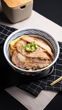 Japanese style barbecued rice that cannot be refused