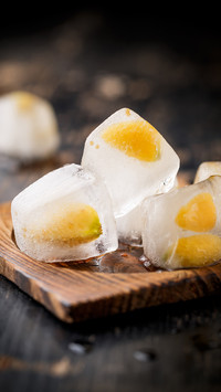 Lemon ice cubes 67