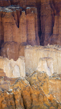 The Beauty of Light and Shadow in Bryce Canyon