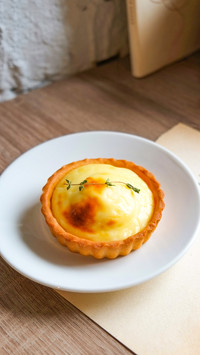 Cheese tart with rich cheese flavor