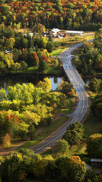Must see Canadian attractions 60