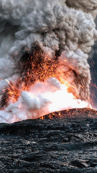 Volcanic eruption in hawaii