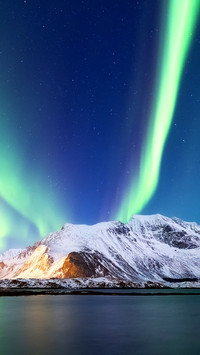 Aurora borealis on the Lofoten islands, Norway