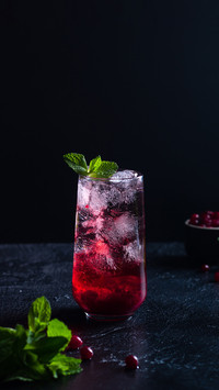 Cranberry drink with ice