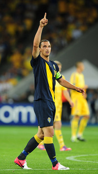 Why is Ibrahimovic less successful than mero 64
