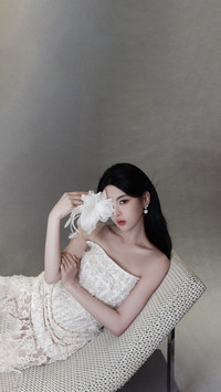 “白天鹅”杨超越