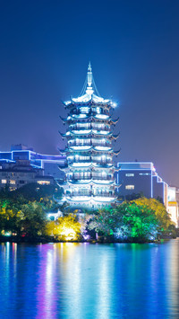 日月相依，尽览桂林盛景
