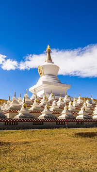 庄严神圣的稻城白塔