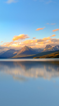 The beautiful McDonald Lake in Montana