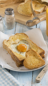 Mom breakfast at seven