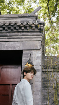 黄明昊