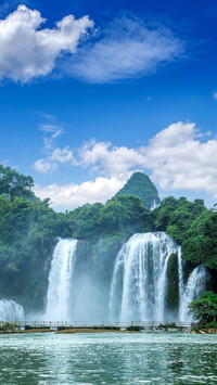 Chinas six most beautiful waterfalls 50