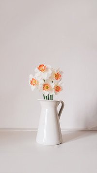 Beautiful bouquet of fresh white