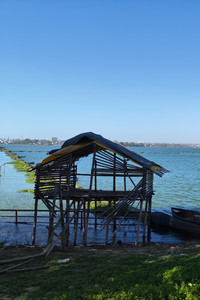 Lake house.jpg