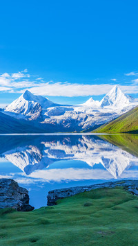 Beautiful Scenery of Sapu Sacred Mountain and Plateau Lakes