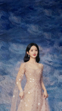 “画中美人”赵丽颖