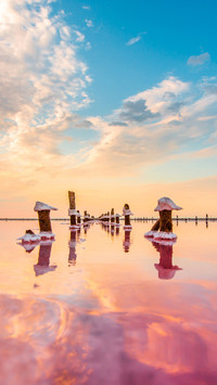 “腐蚀之海”盐滩美景